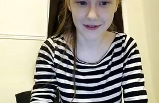 یک زن و شوهر فیلم برداری خود را با فیلم سینمایی کامل سکسی یک دوربین