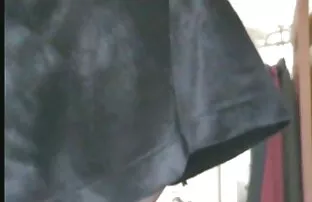 مرد انگشتان دست و cums سخت سکی کامل