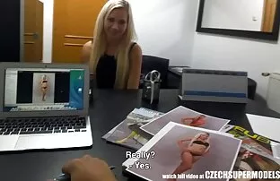 سطل زباله کوچک با استفاده از عکس سکسی کامل dildo به متحرک