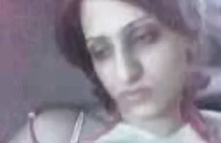 شخص در نزدیکی فروشگاه دانلود رایگان فیلم سکسی کامل ملاقات یک دختر و ارائه رابطه جنسی خود را در توالت
