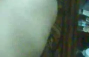 سبزه وارد فروشگاه فیلم کامل سوپر سکسی جنسی شد و شروع به سرگرم کردن الاغ او با اسباب بازی کرد