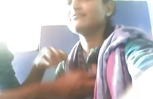 سگ ماده شروع به پریدن کرد در دیک مانند سکس با حجاب کامل یک عروسک