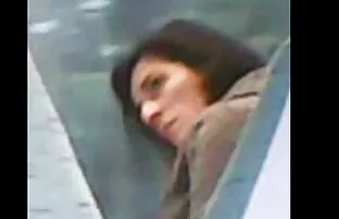 موهای قهوه ای Nastya لمس مکانیکی با عکسهای سکسی کامل انگشت