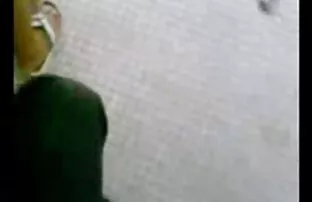 سگ ماده sensually بمکد دیک و نوشیدنی سکس کامل گلشیفته فراهانی تقدیر